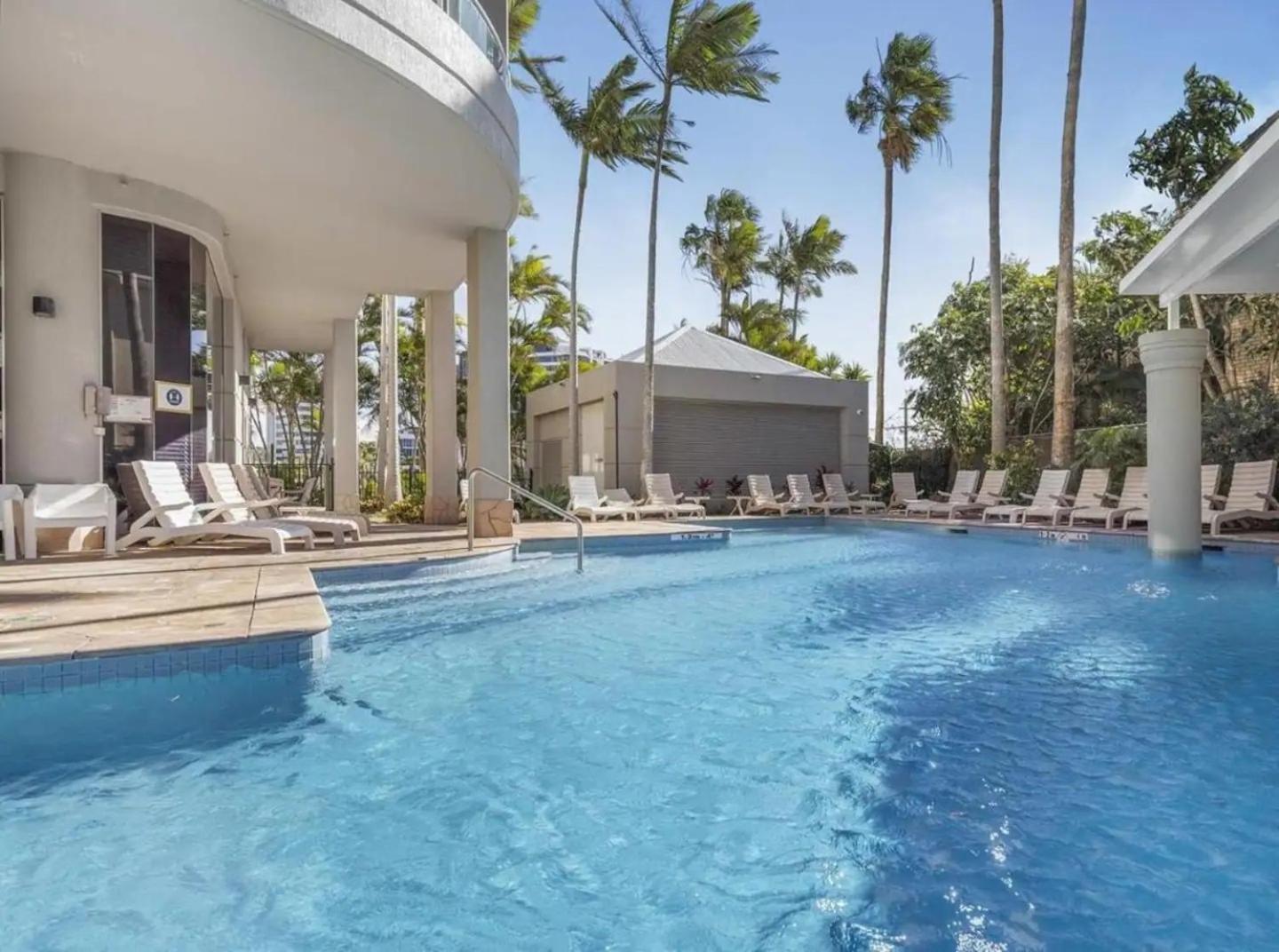 Deluxe Private Apartment And Studio - Ocean Views Gold Coast Exterior foto